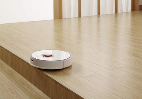 Robot hút bụi Roborock chống rơi