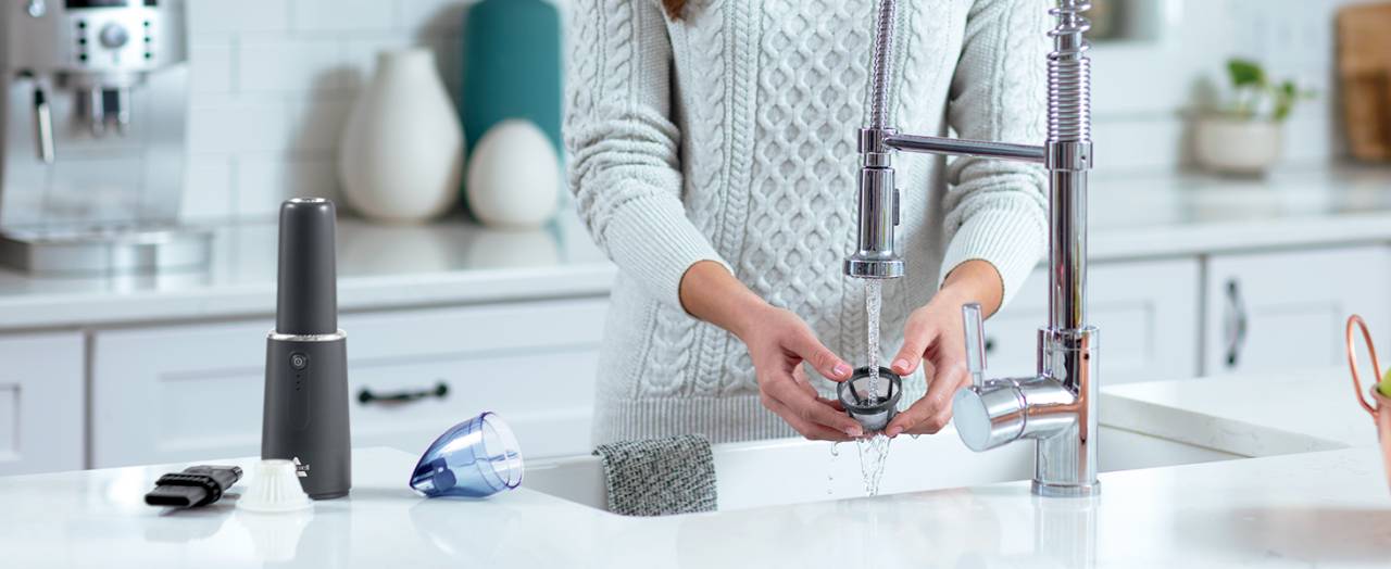 Máy hút bụi cầm tay mini