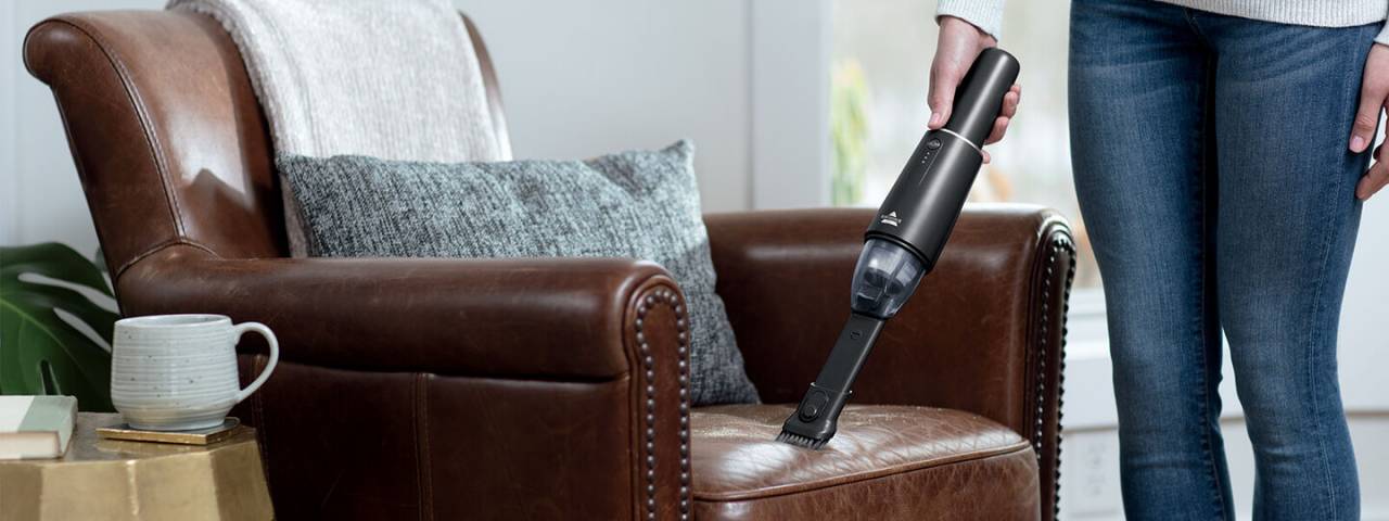 Máy hút bụi cầm tay mini