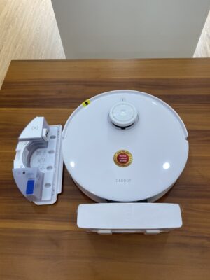 Hình ảnh thực tế Ecovacs Deebot T10 tại cửa hàng Cao Thiên Phát