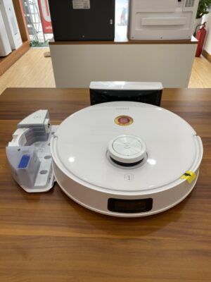 Hình ảnh thực tế Ecovacs Deebot T10 tại cửa hàng Cao Thiên Phát