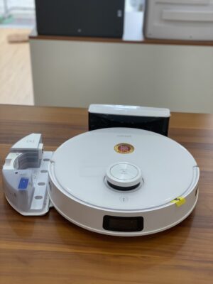 Hình ảnh thực tế Ecovacs Deebot T10 tại cửa hàng Cao Thiên Phát