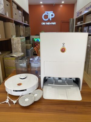 Hình ảnh thực tế Ecovacs Deebot T10 OMNI bên trong cửa hàng Cao Thiên Phát