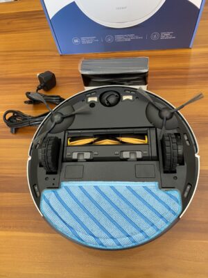 Hình ảnh thực tế Ecovacs N10 tại cửa hàng Cao Thiên Phát