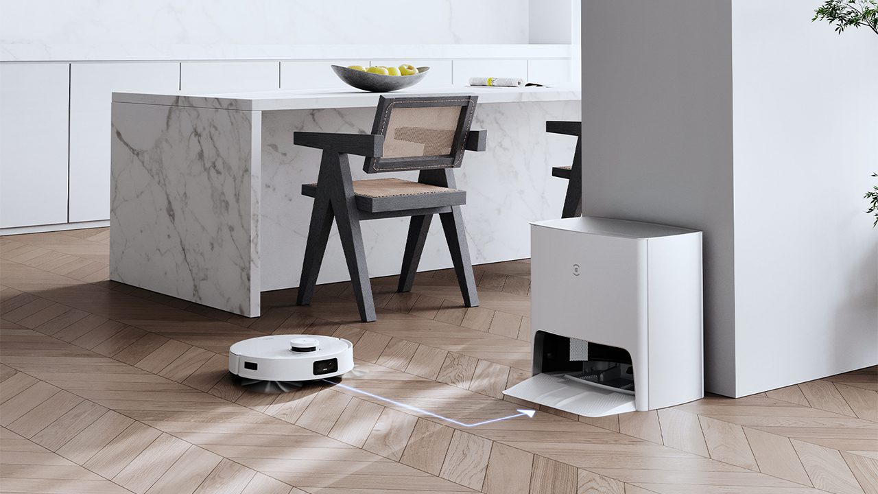 Deebot T10 Turbo sẽ tự động quay về trạm sạc để sạc lại