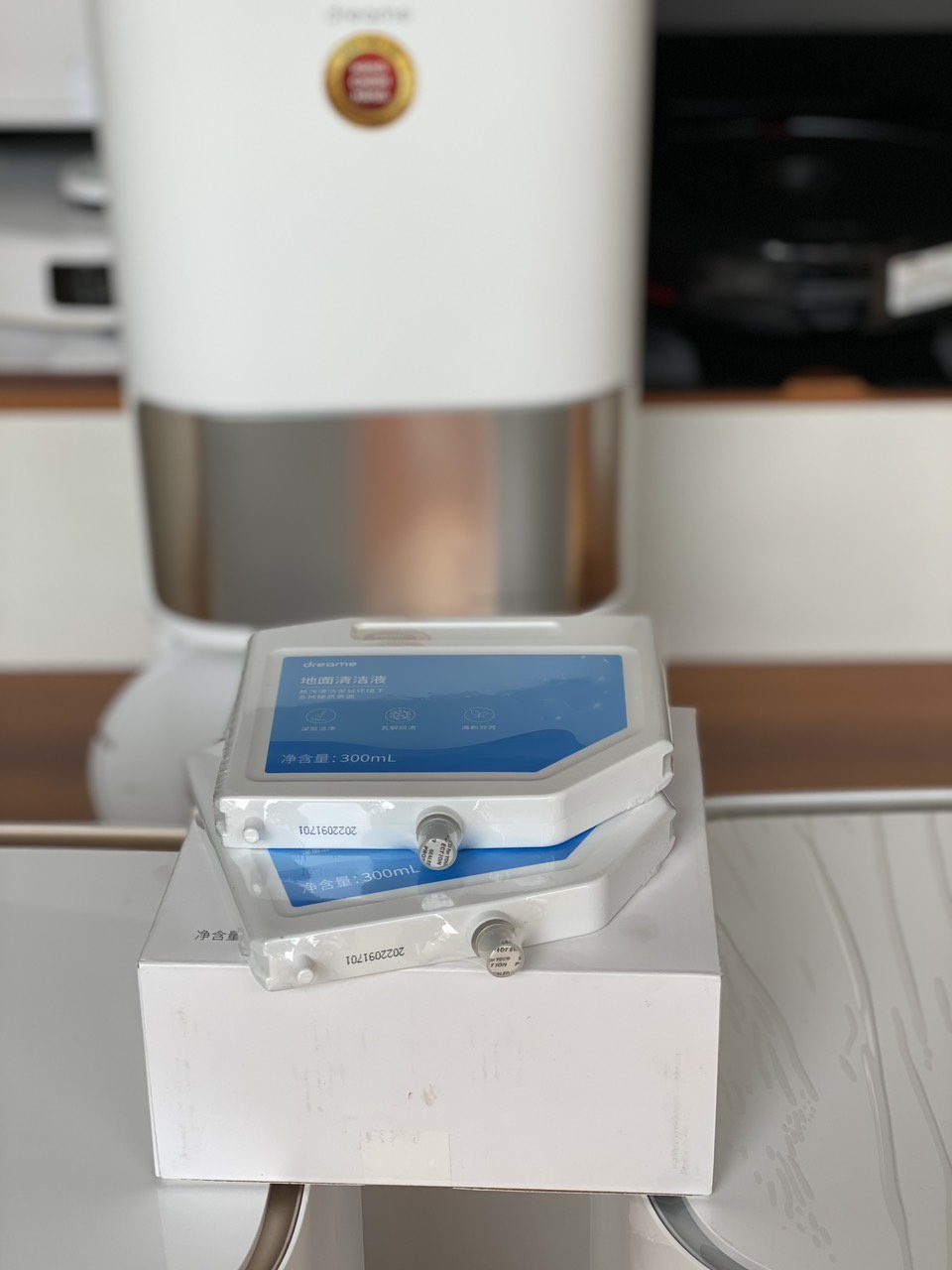 Nước lau sàn Dreame L10s Ultra