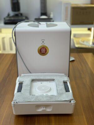 Robot lau kính Ecovacs Winbot W2 Pro OMNI