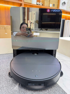 Robot hút bụi Roborock Saros 10