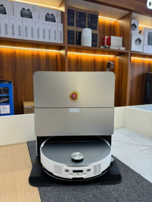 Robot hút bụi Roborock Saros 10