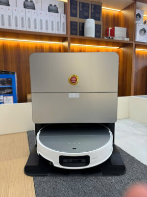 Robot hút bụi Roborock Saros 10